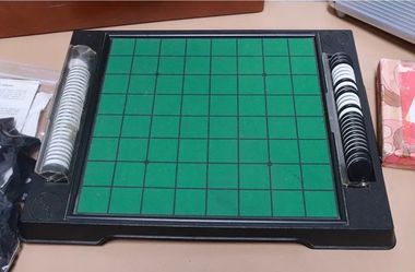 Vintage Othello Board Game