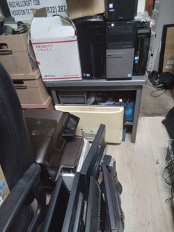 Lot #2 printers, graphic cards, digital cameras etc for repair, resale or recycling,