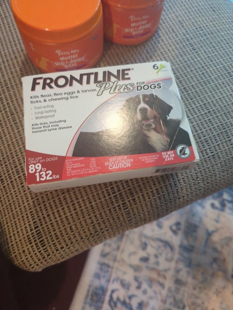 2 unopened front line 89-132 lb flea treatment