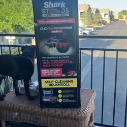 Shark Stratos Vaccum