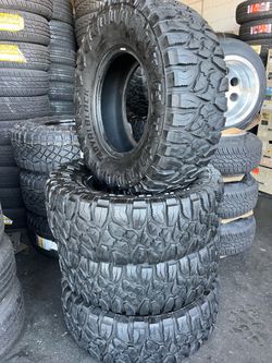 LT 285/75/R16 marca ROYAL BLAK las 4 llantas instaladas y balanceadas