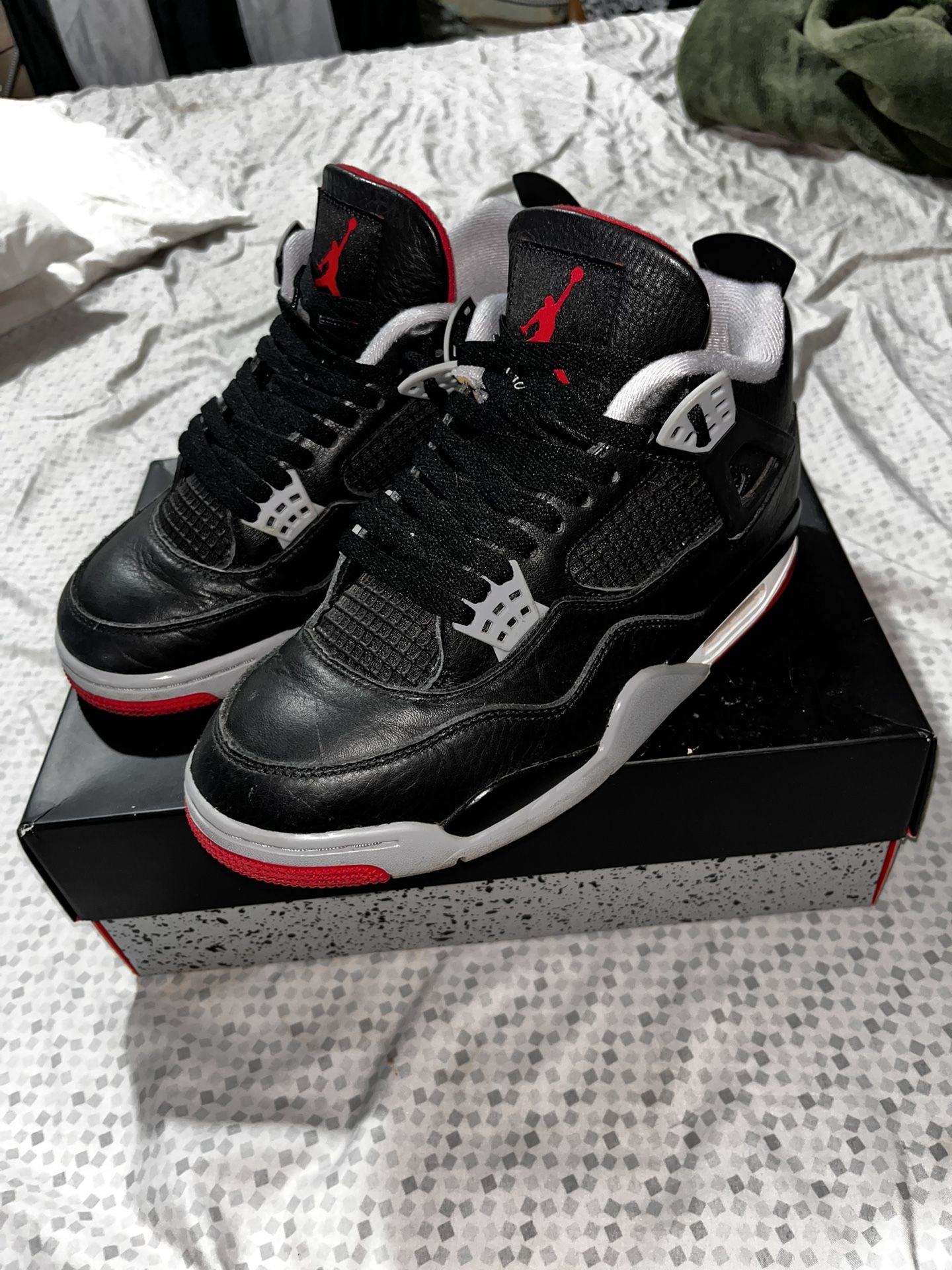 Jordan 4 “BRED”