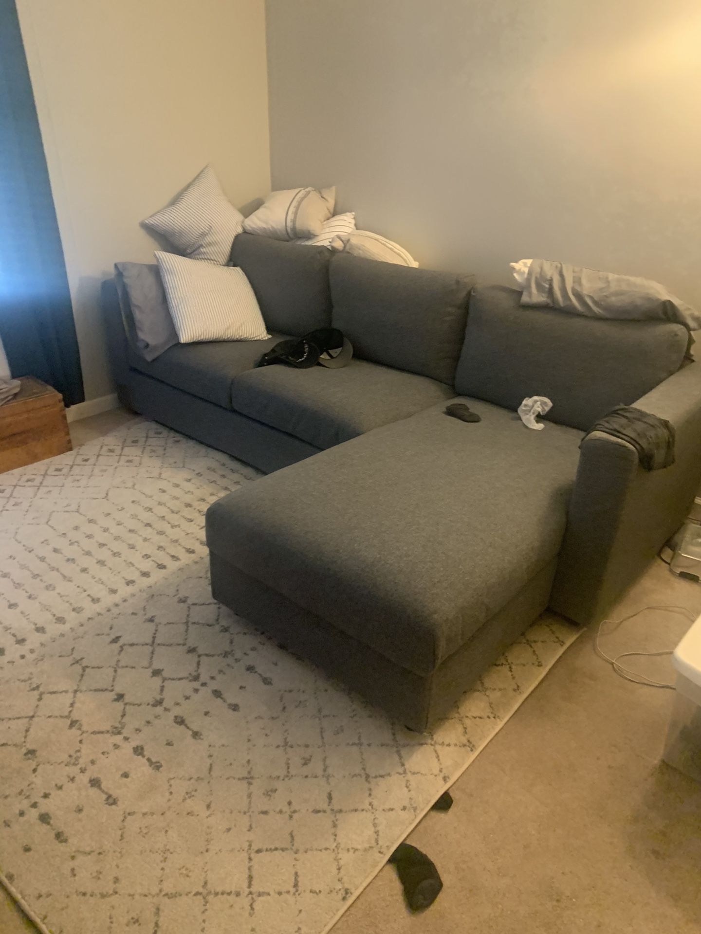 Sectional couch with storage