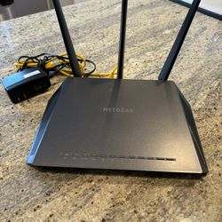 NETGEAR Nighthawk R7000p - WiFi Router