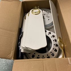 52” White Ceiling Fan With Light