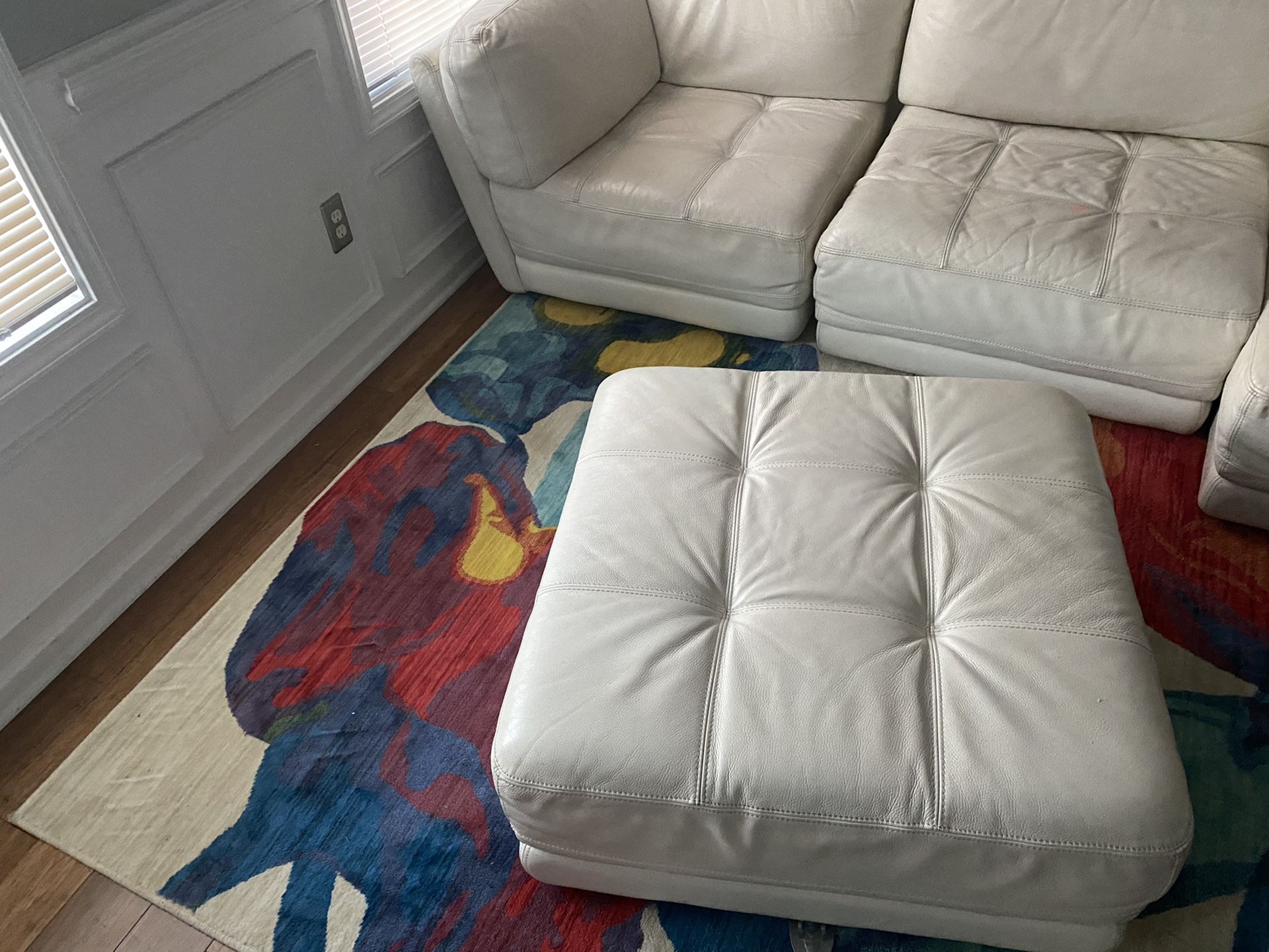 White Leather Sectional (6) Piece