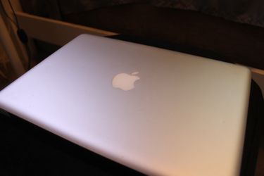 MacBook Pro 13- Inch