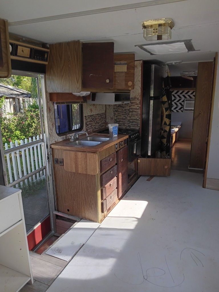 Chevy Southwind RV 1984 354 Big Block