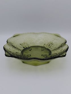 Vintage Anchor Hocking Raised Grapes & Leaves Glass Bowl