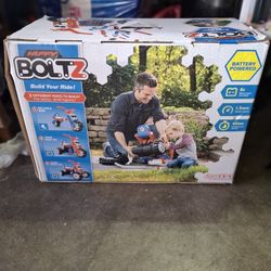 New In The Box Huffy BOLTZ Kids Ride On 6v