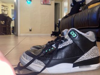 Air Jordan 3 Black Cement Green Glow size 8