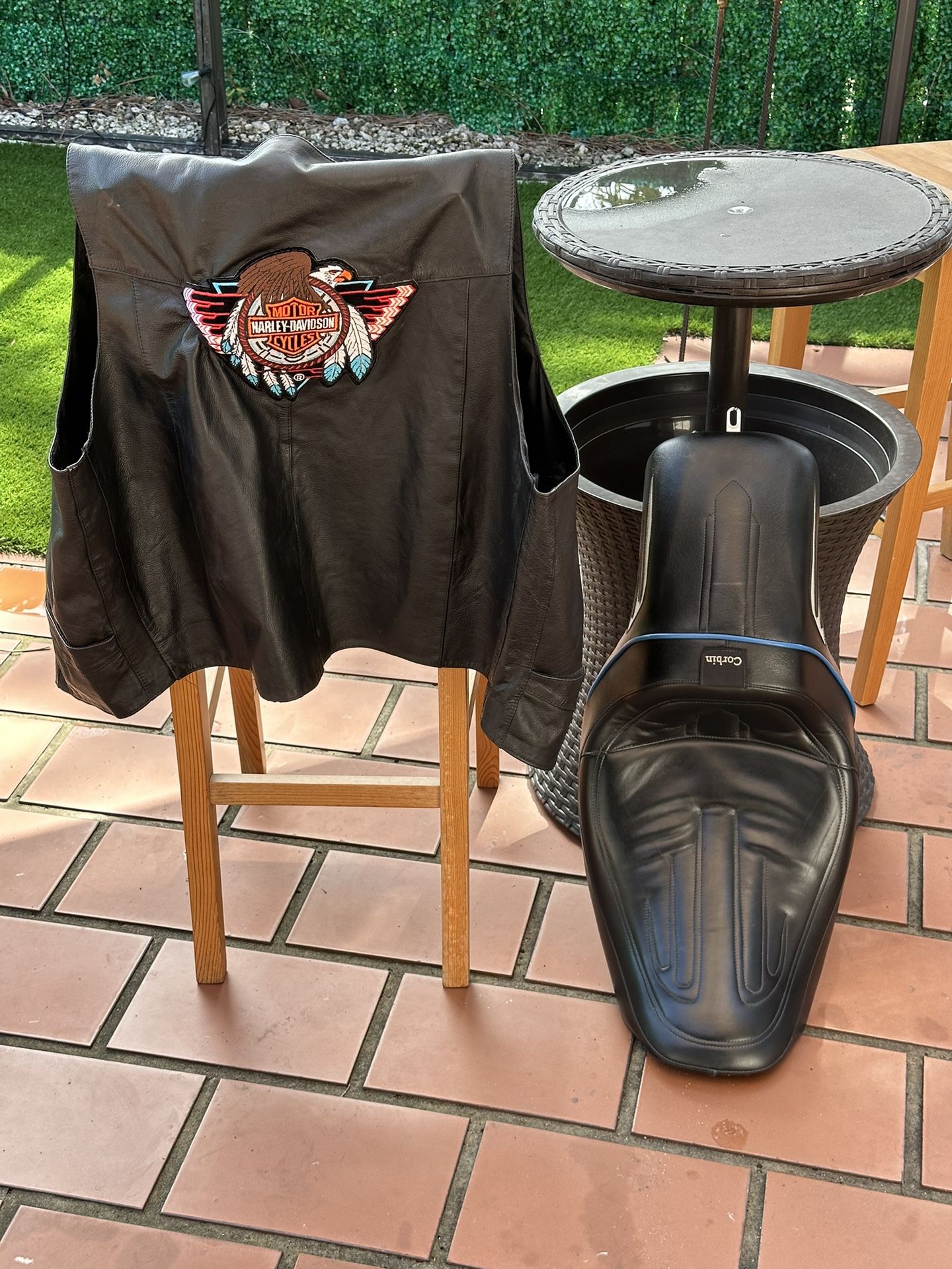 Harley Vest Colin Seat 