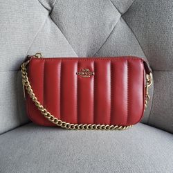  COACH LEATHER NOLITA 19 CHAIN  WITH LINEAR QUILTING RED APPLE C8302
