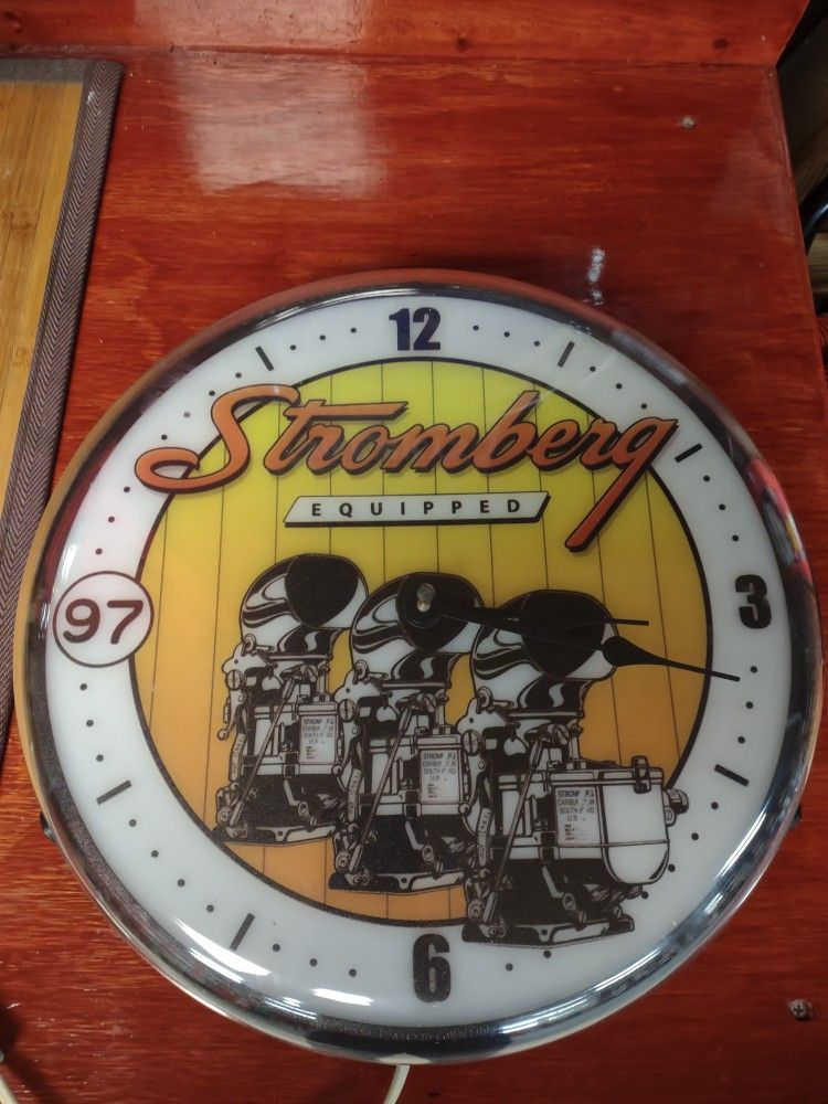 Stromberg Light Up Clock