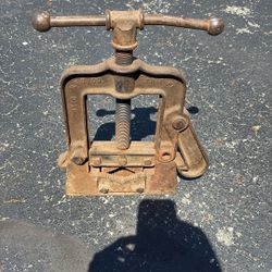 Antique 1914 Reed No. 73 Pipe Vice