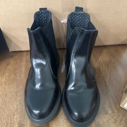 Dr. Martens Flora Black Polished Smooth Boots