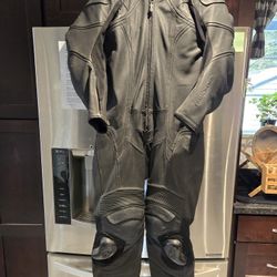 Motorcycle Track Suit all leather, never been crashed