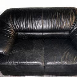 Black Leather Sofas 