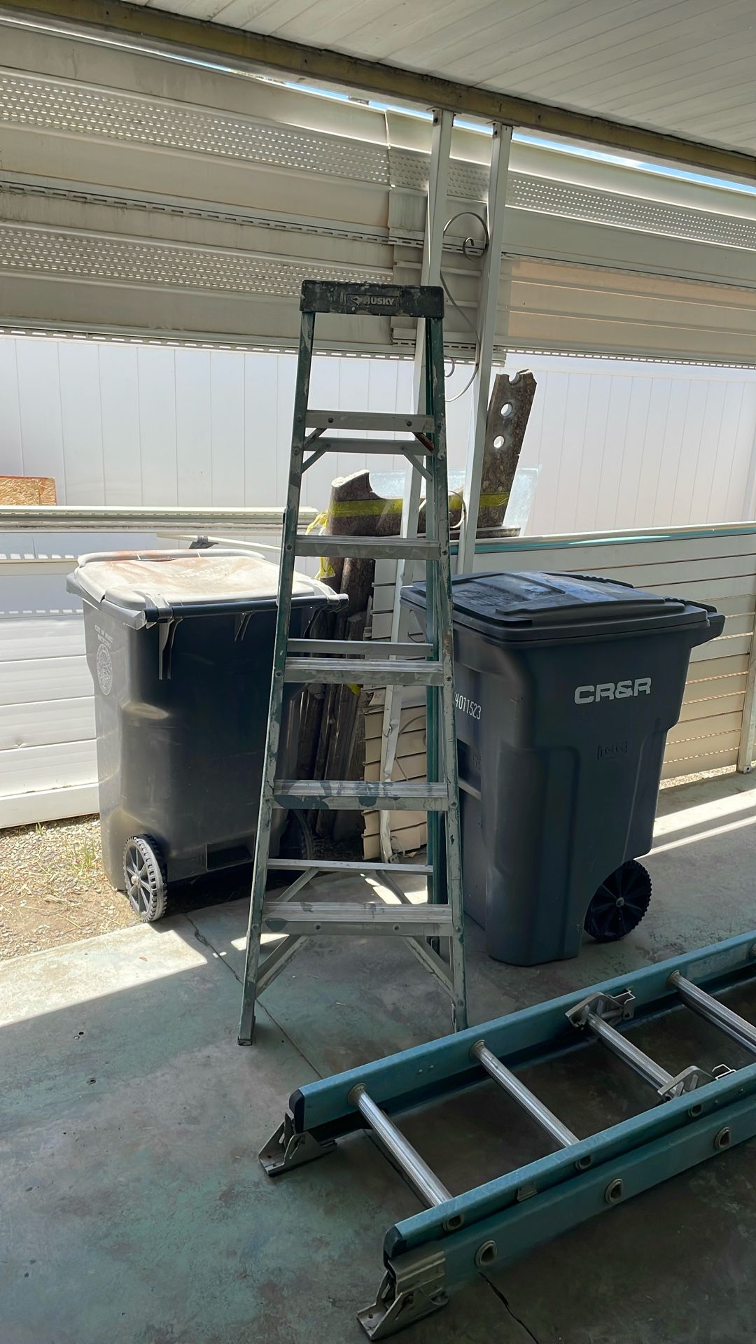 6ft Fiberglass Ladder