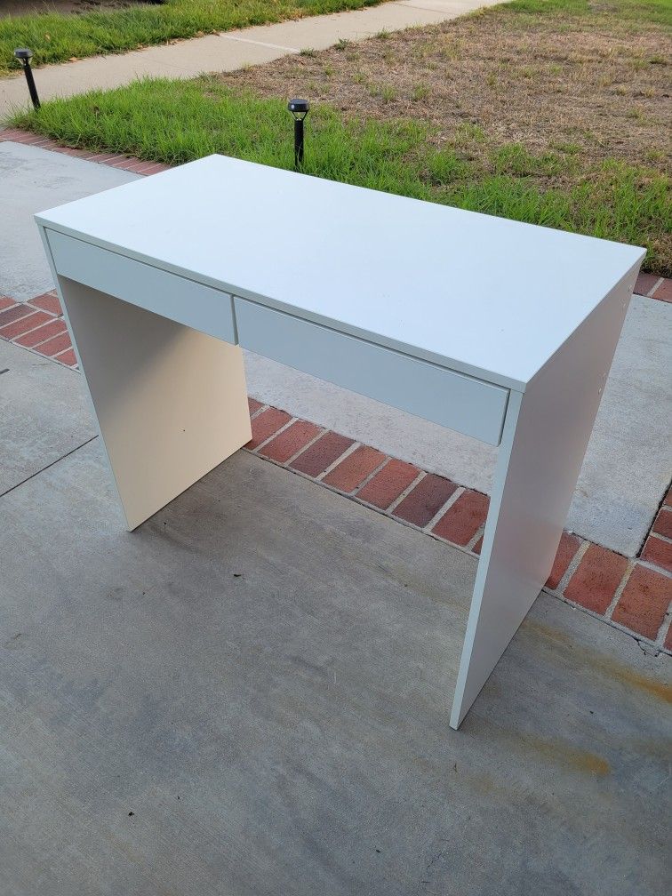 Small White 2 Drawer Home Office Bedroom Desk