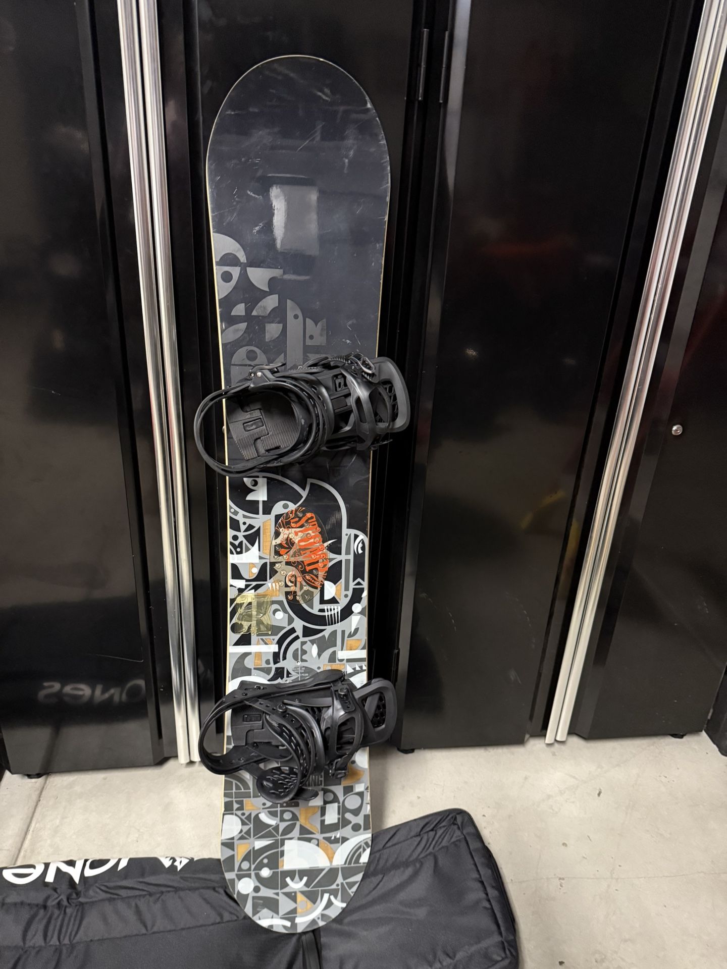 Burton King Snowboard 162 With Genesis Bindings