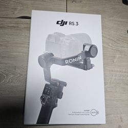 DJI RS 3 Camera Stabilizer