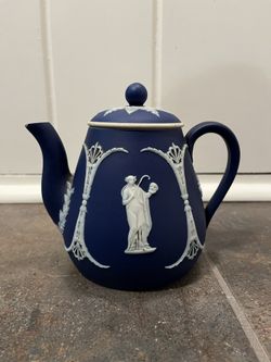 Antique Vintage Wedgwood Jasperware Pottery Ceramic Teapot Wedgewood