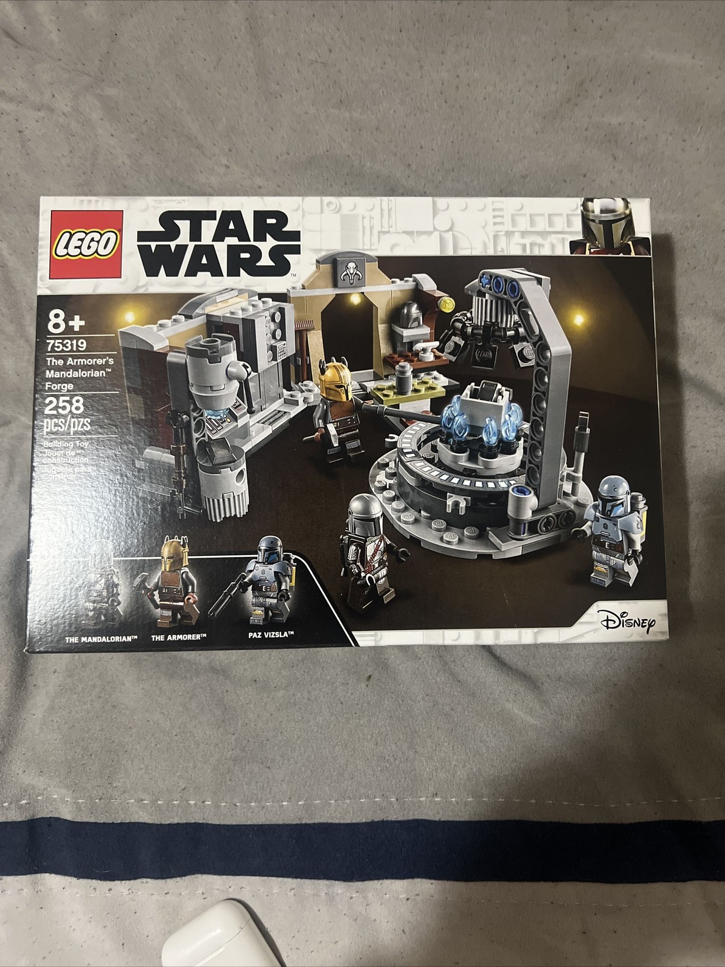 Lego Star Wars The Armorer's Mandalorian Forge 75319( Read) NO MINI FIGS