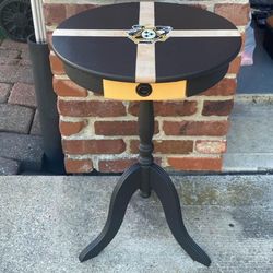 Pittsburgh fan side table