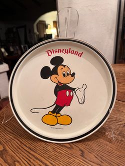 1970'S Vintage DISNEYLAND Round Mickey Mouse Metal Tin Tray Walt Disney 10 3/4”