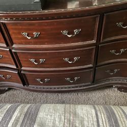 Nice Dresser Good Wood 