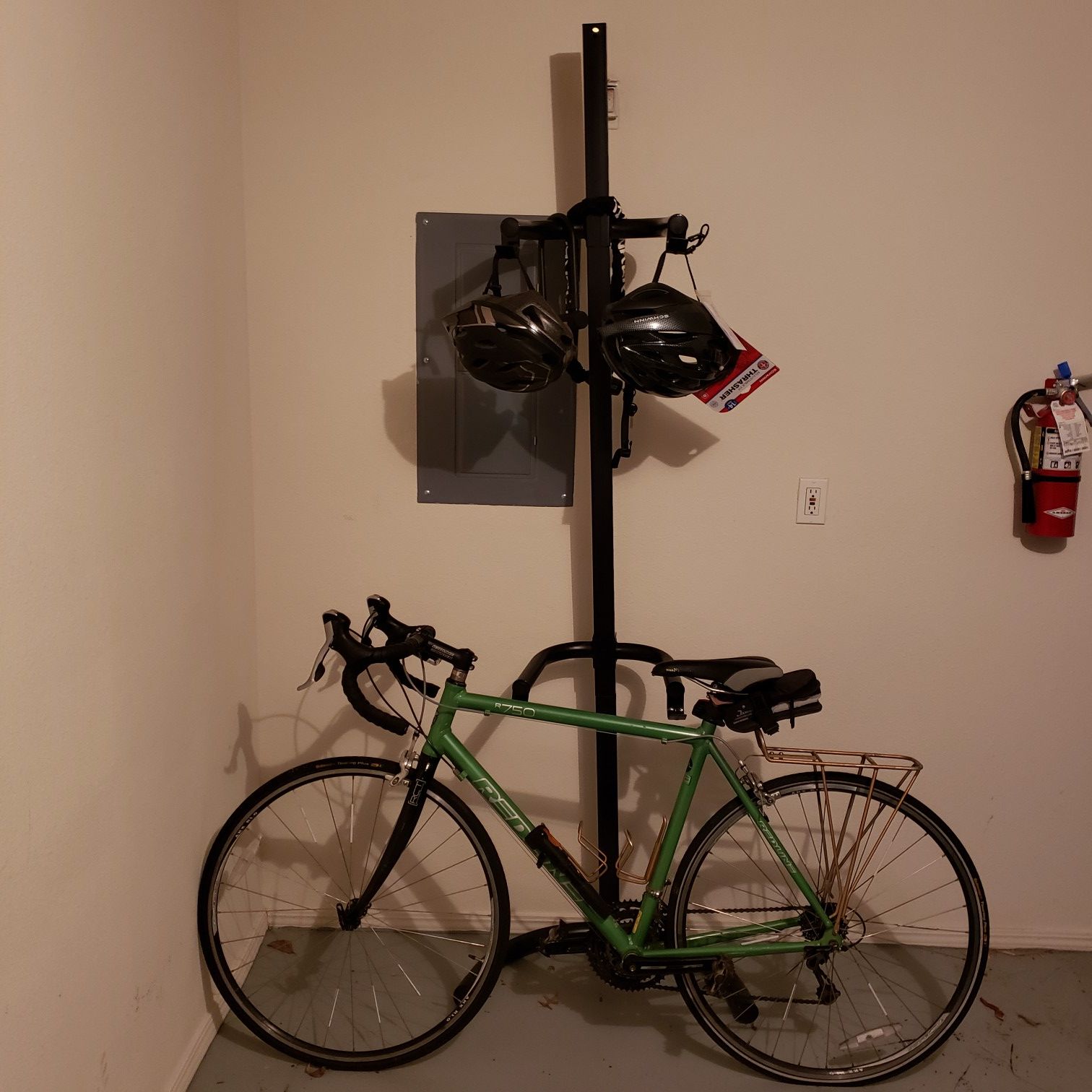 Standing Bike Rack for 2 Bikes