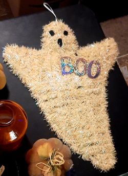 Vintage tinsel ghost Halloween