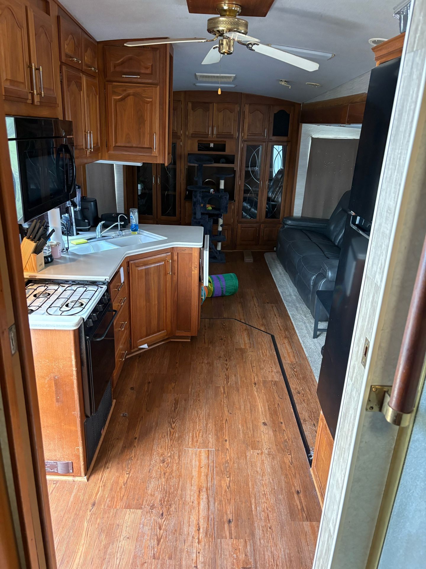 2000 Avion RV
