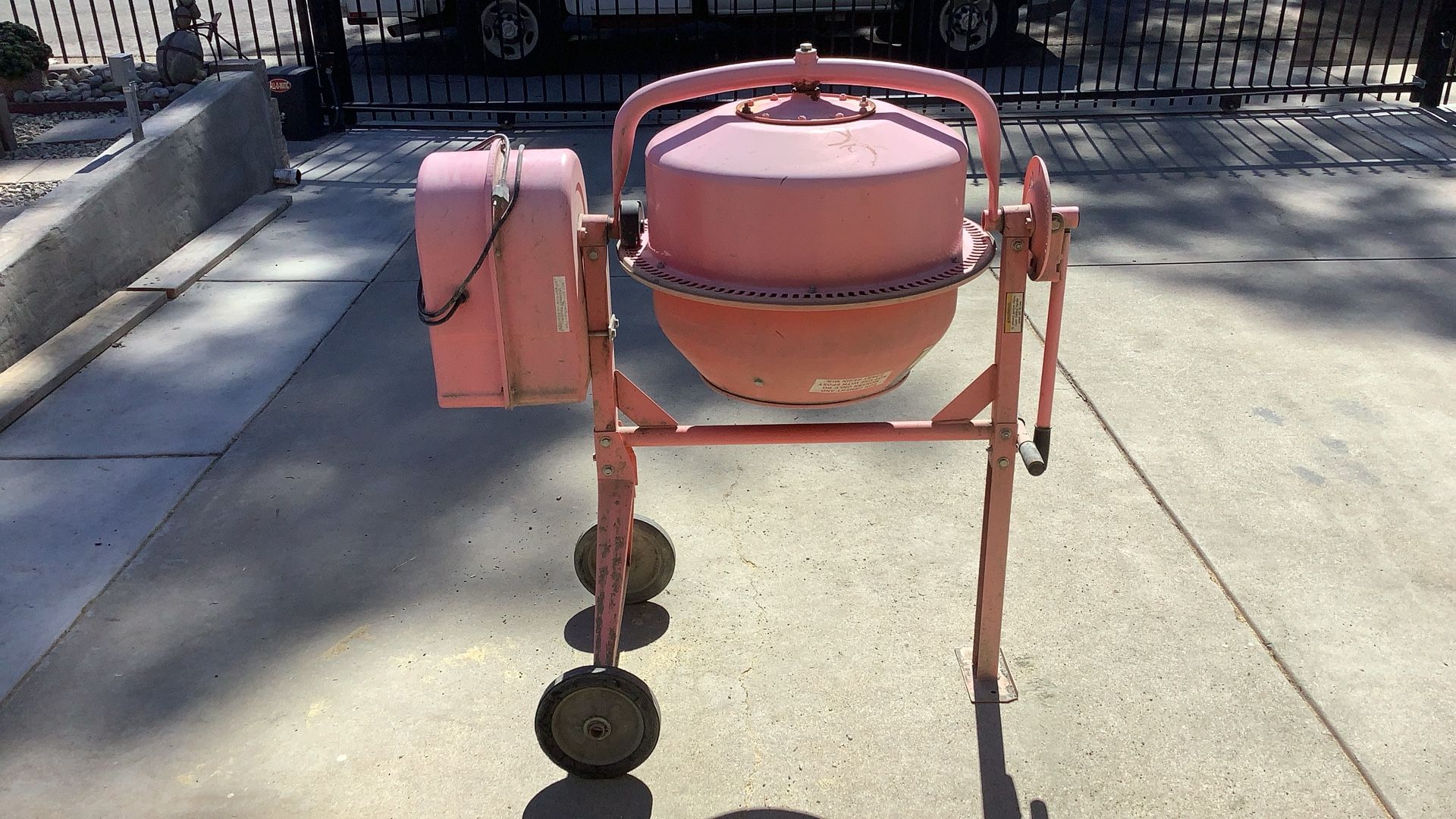 Harbor Freight, Central Mechinery 3-5 Cu. Feet Cement, Mixer. 