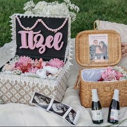 Gender Or Pregnancy Reveal Baskets