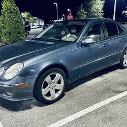 Mercedes Benz E-Class 500 V8