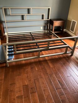Metal King Platform Bedframe
