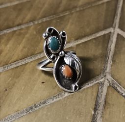 Vintage Navajo Juan Alberta Green Turquoise and Coral Ring