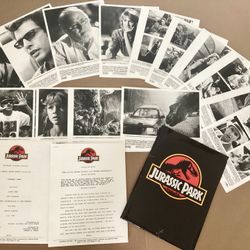 1993 Jurassic Park Press Kit Universal Pictures Publicity Photos Steven Spielberg Blockbuster Movie Collectible