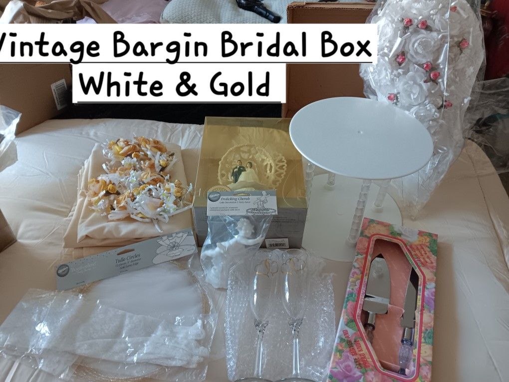 Bargin Wedding Box Gold & White