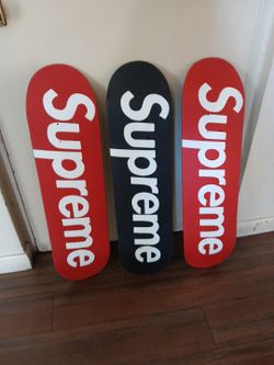Supreme Skateboard 