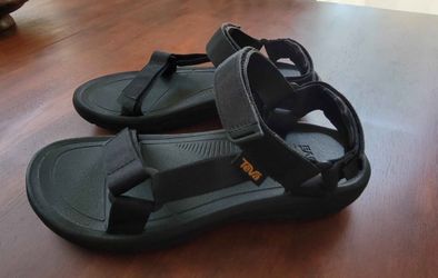 Men’s Teva Hurricane XLT2 Sandals – Size 10 (New)