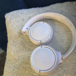 JBL Headphones White