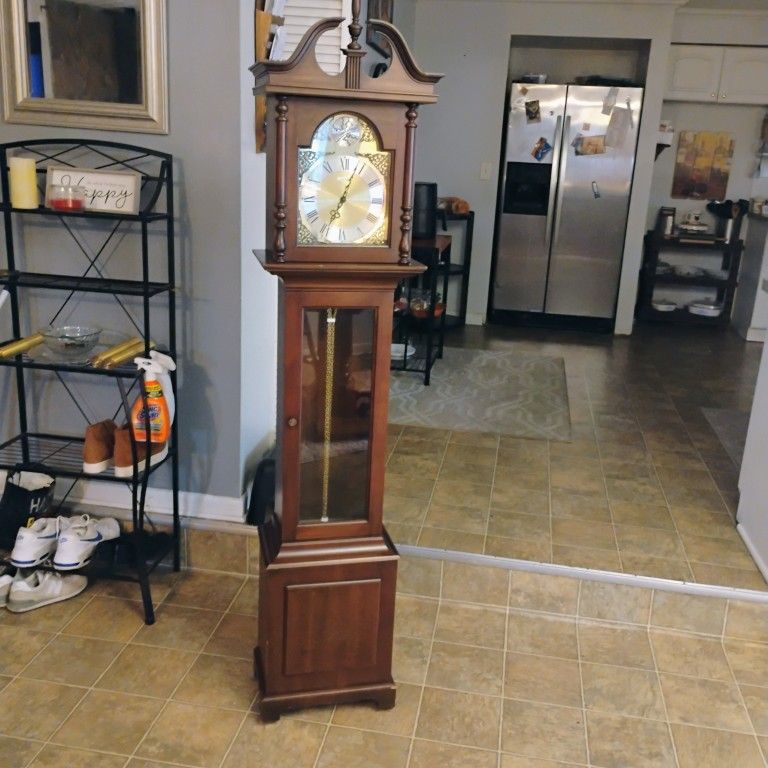 Tempus Fugit Barwick Grandfather Clock