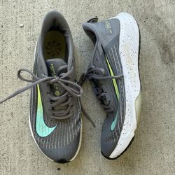 Nike Girls Air Zoom Speed 2 DC5148-002 Gray Running Shoes Sneakers Size 6Y