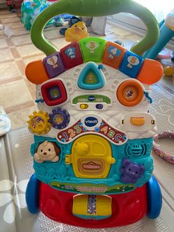 Baby walker toy