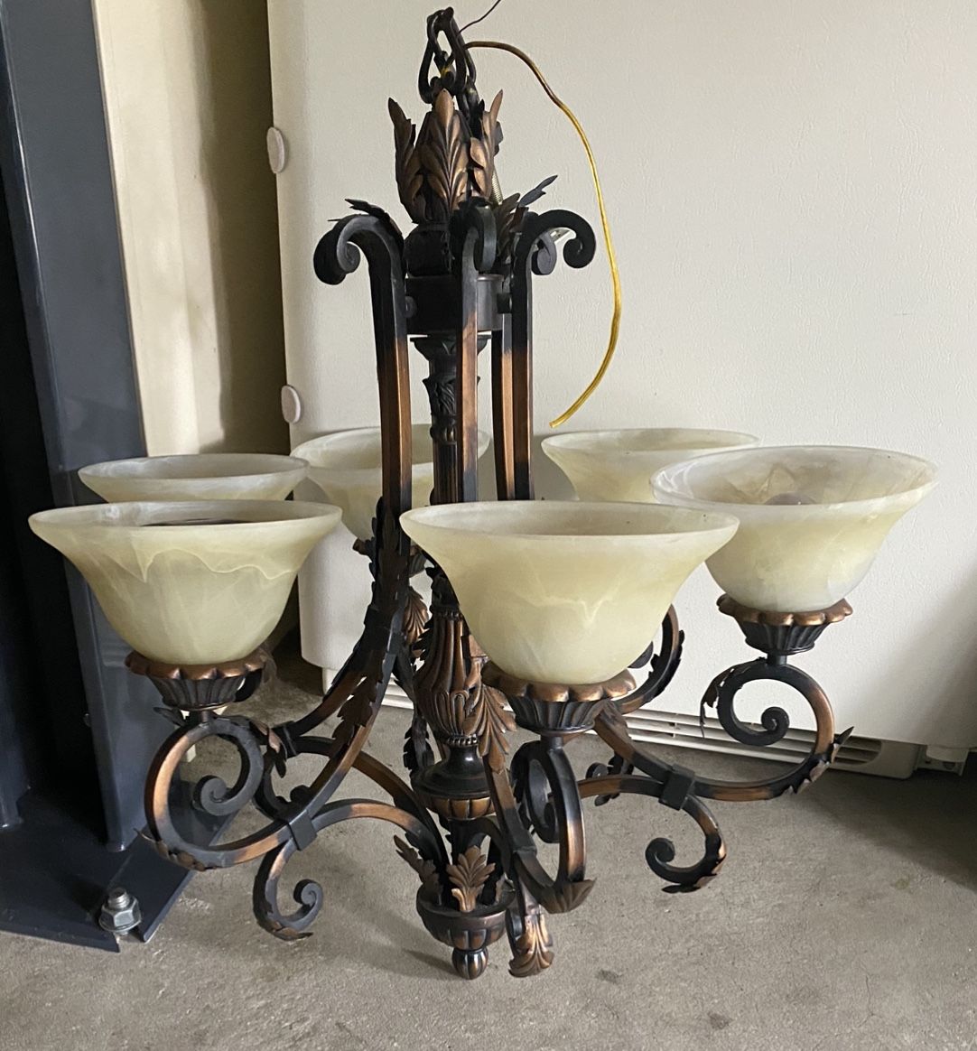 Light fixture