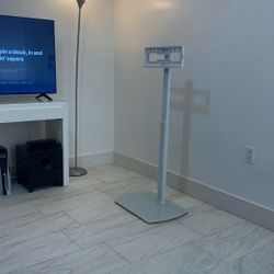 TV Mount Stand, White. 