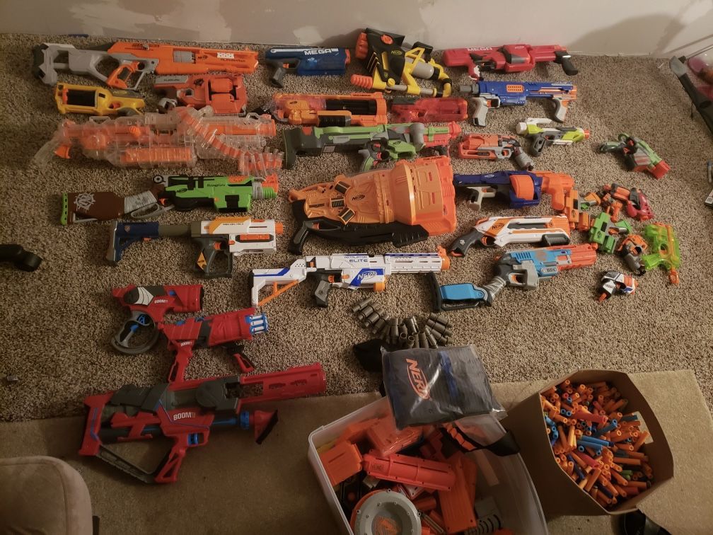 NERF GUNS